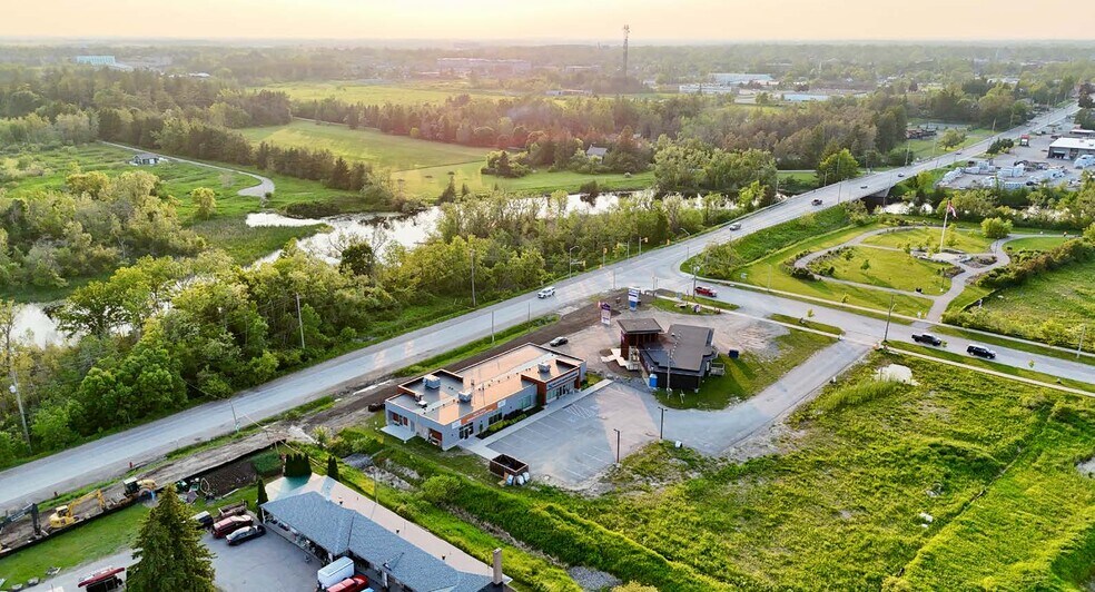 More Photos Of 344 Logie St, Lindsay Unknown For Lease