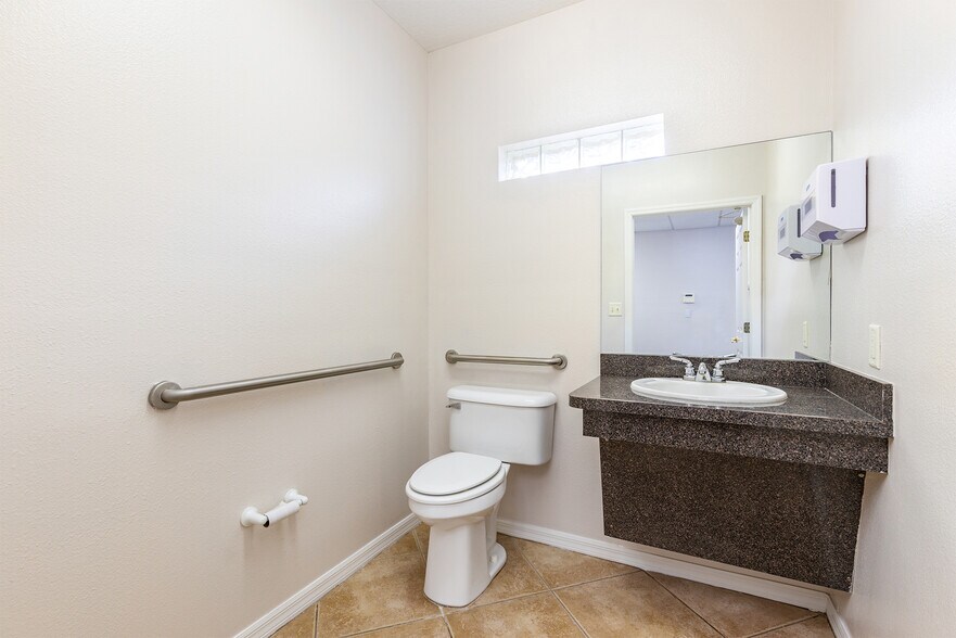 More Photos Of 10820 Sheldon Rd, Tampa Office For Sale