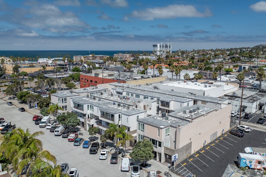 More Photos Of 928-950 Hornblend St, San Diego Office For Sale