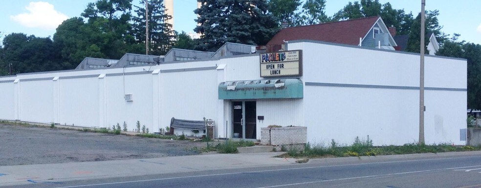 More Photos Of 1618 S Washington Ave, Lansing Freestanding For Sale