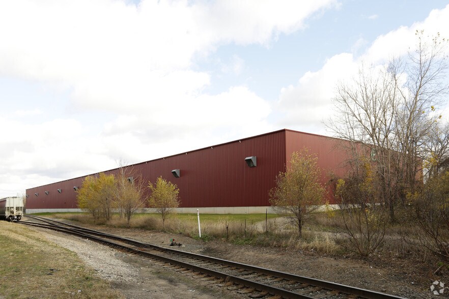 More Photos Of 1111 Wallen Ave SW, Grand Rapids Warehouse For Sale