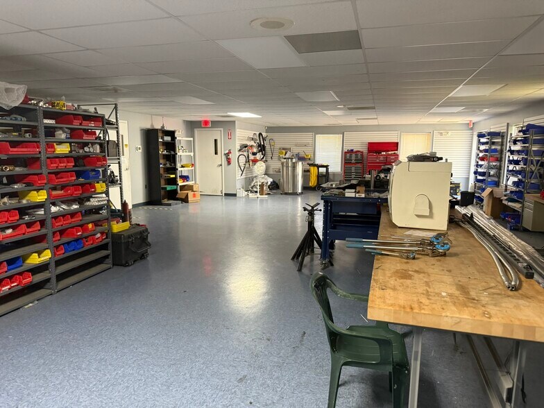 More Photos Of 7905 Airpark Rd, Gaithersburg Light Distribution For Lease