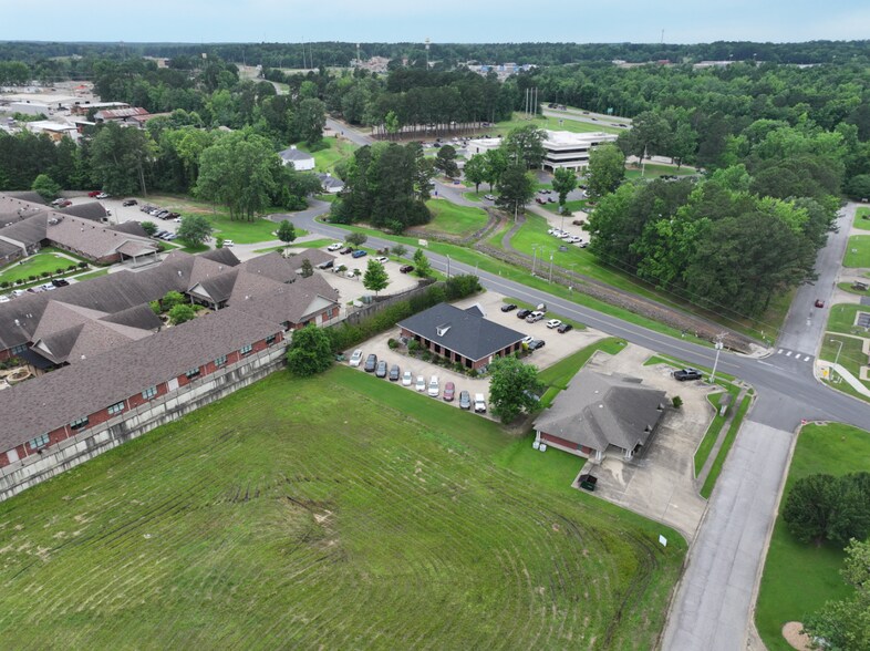 More Photos Of 3001 Twin Rivers Dr, Arkadelphia Medical For Sale