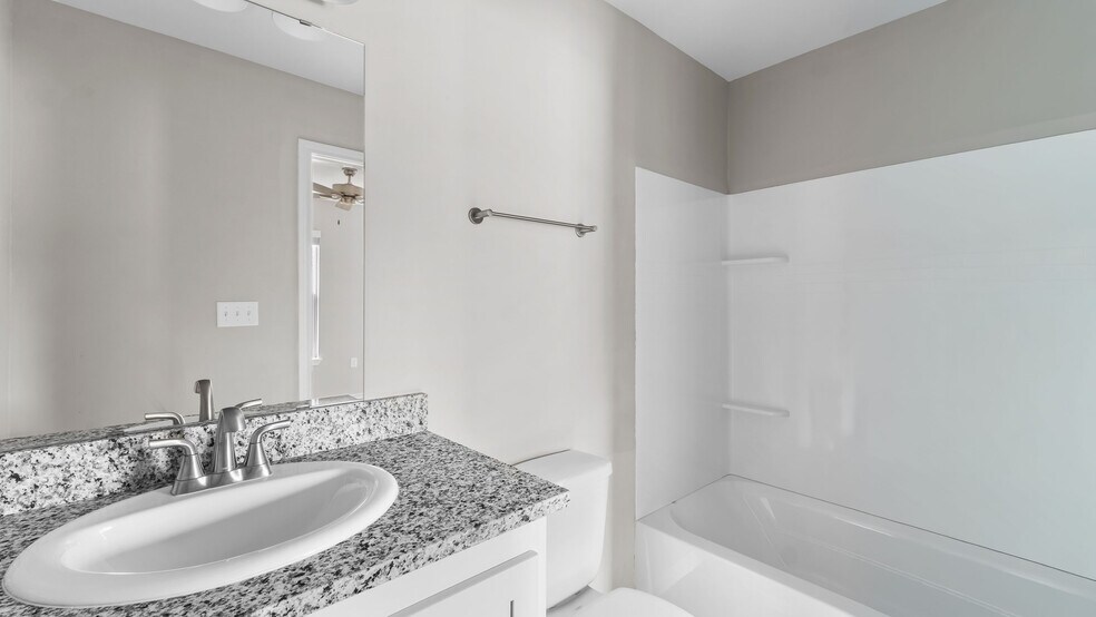 More Photos Of 6702 University Ave, Texarkana Apartments For Sale
