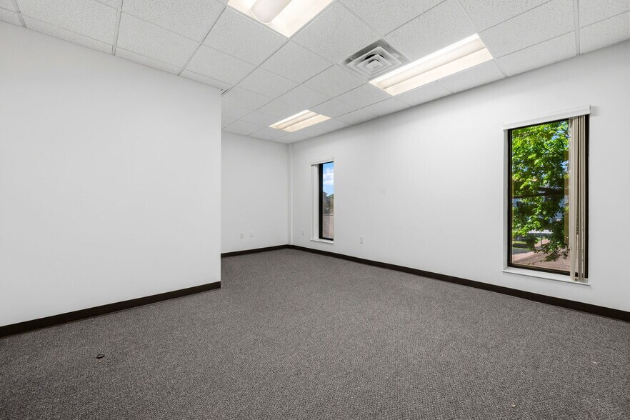 More Photos Of 901 W 18th St, Houston Warehouse For Sale