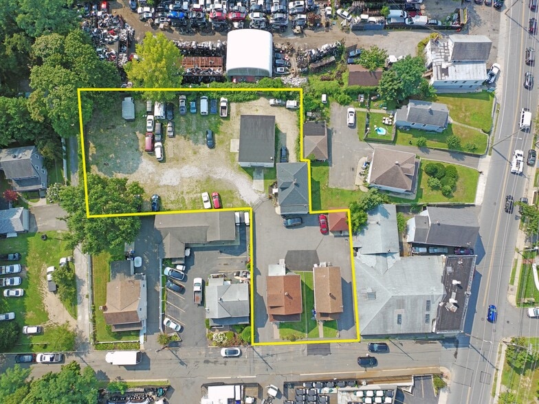 Primary Photo Of 8 Chadwick St, Glen Cove Apartments For Sale