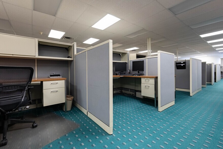 More Photos Of 4132 Elida Rd, Lima Medical For Sale