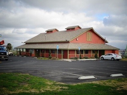 More Photos Of 33225 Hubert Way, Kettleman City Restaurant For Lease