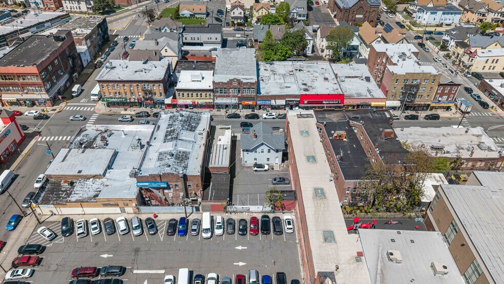 More Photos Of 285 Monroe St, Passaic General Retail For Sale