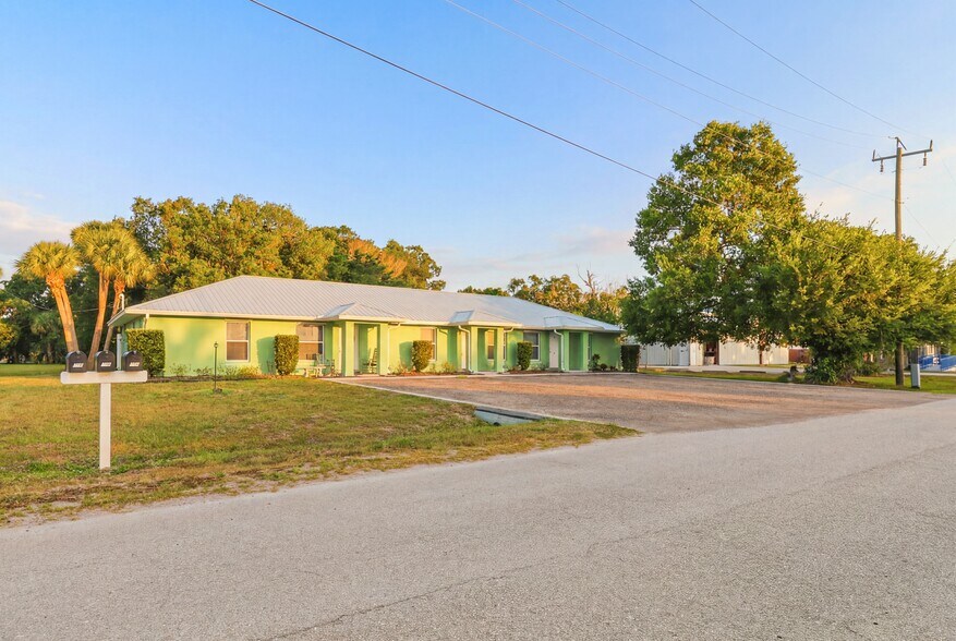 Primary Photo Of , Okeechobee Multifamily For Sale