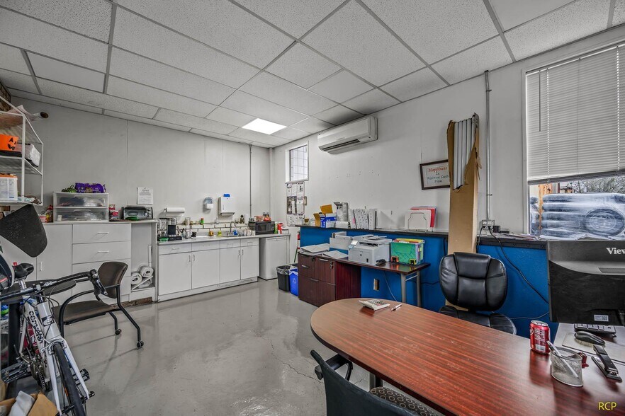 More Photos Of 53026 NW Thornton Dr, Scappoose Warehouse For Sale