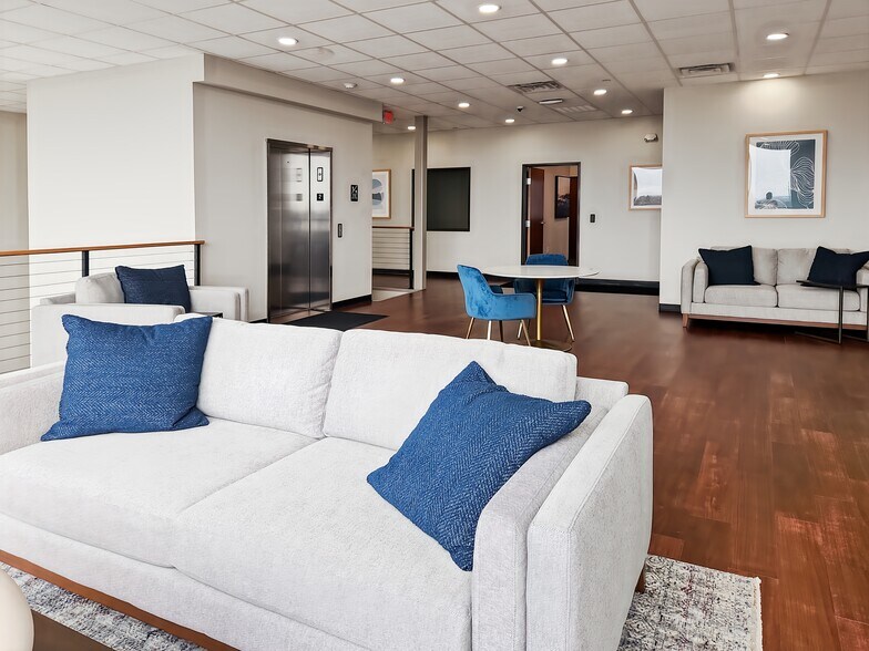More Photos Of 13701 Woodway Dr, Woodway Coworking Space