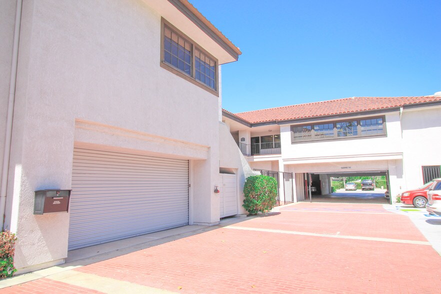 More Photos Of 1611 E 4th St, Santa Ana Loft Creative Space For Lease