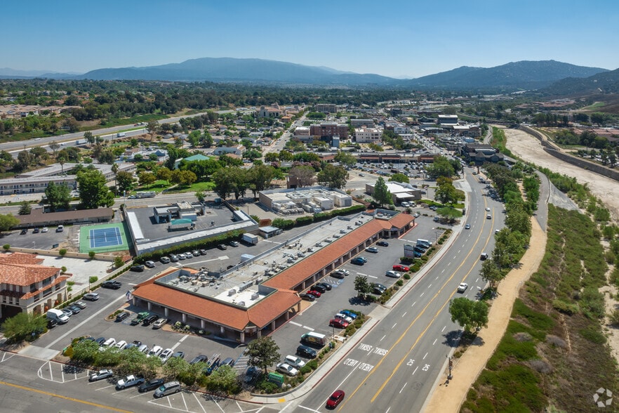 More Photos Of 28250-28326 Old Town Front St, Temecula Freestanding For Sale
