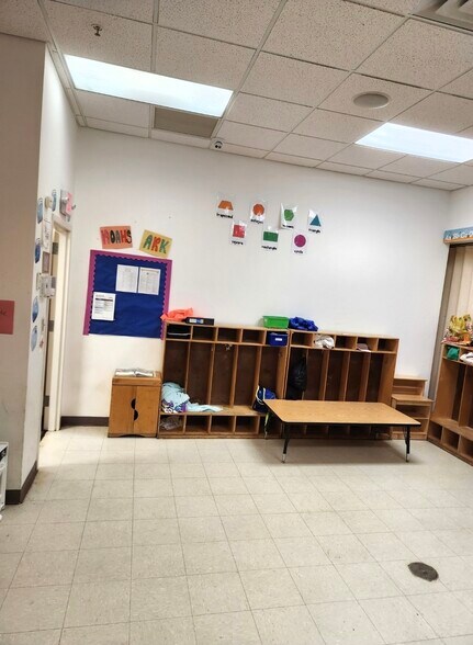 More Photos Of 1500 S 8th St, Camden Religious Facility For Lease