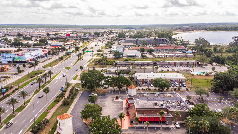 More Photos Of 5034 W Irlo Bronson Memorial Hwy, Kissimmee General Retail For Lease