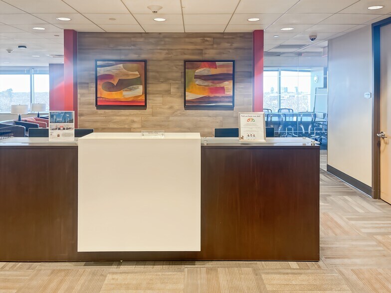 Primary Photo Of RXR Plz, Uniondale Coworking Space