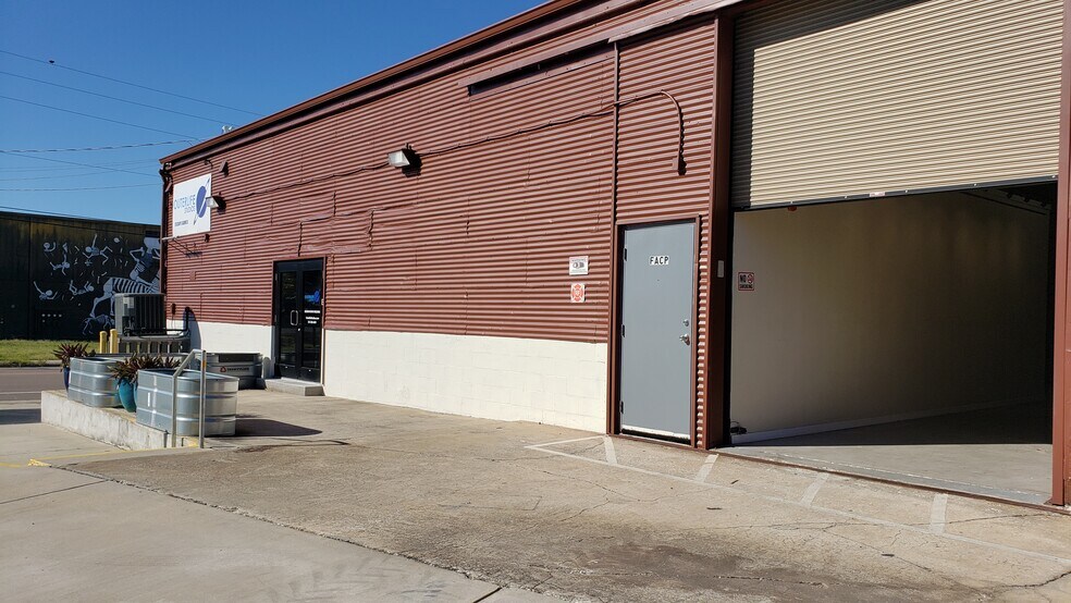 More Photos Of 1942 2nd Ave S, Saint Petersburg Warehouse For Lease