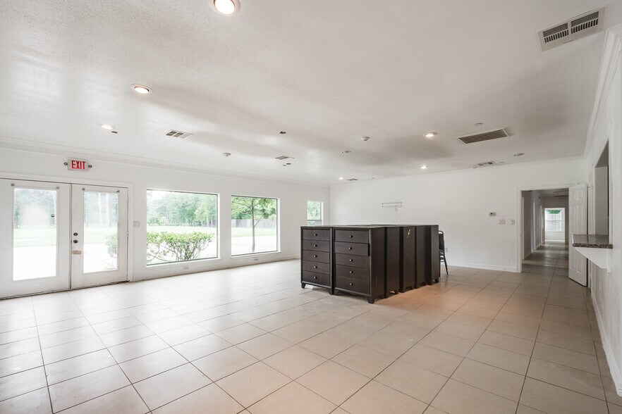 More Photos Of 16111 Porter Ln, Porter Flex For Sale