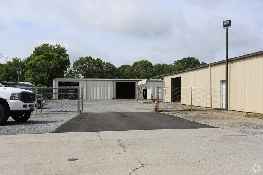 More Photos Of 1321 Joe Frank Harris Pky SE, Cartersville Auto Repair For Sale