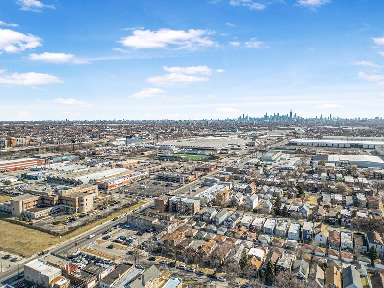 More Photos Of 5701 W Roosevelt Rd, Cicero Apartments For Lease