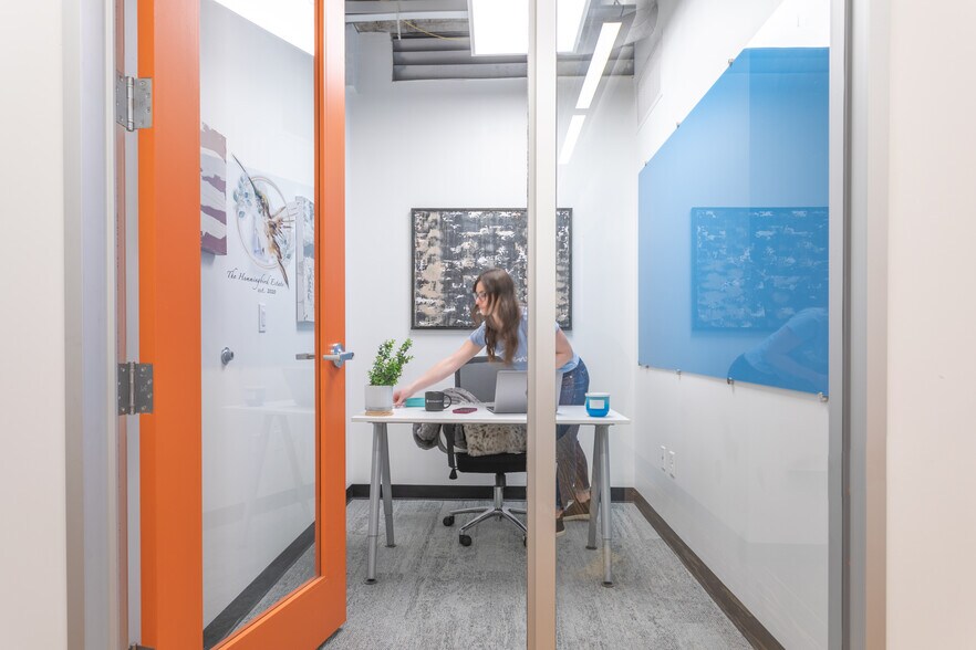 More Photos Of 501 Union St, Nashville Office For Lease