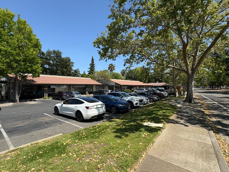More Photos Of 2618-2634 Pleasant Hill Rd, Pleasant Hill Unknown For Lease