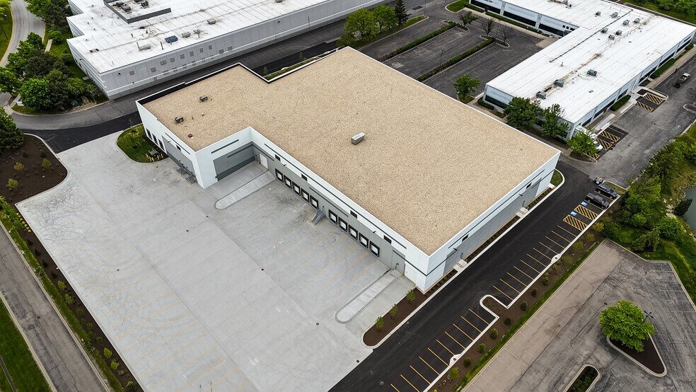 Primary Photo Of 2290 White Oak Cir, Aurora Warehouse For Lease