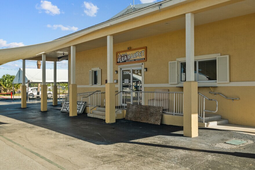 More Photos Of 2201 SE Indian St, Stuart Unknown For Lease