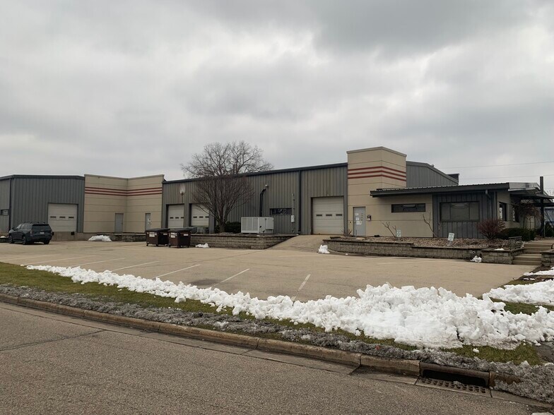 More Photos Of 6915 Raywood Rd, Monona Warehouse For Sale