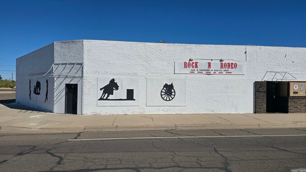 More Photos Of 200 E Frontier St, Eloy Bar For Sale
