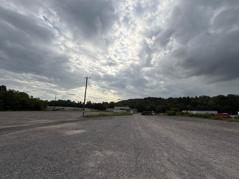 More Photos Of 3502 E Governor John Sevier Hwy, Knoxville Office For Lease