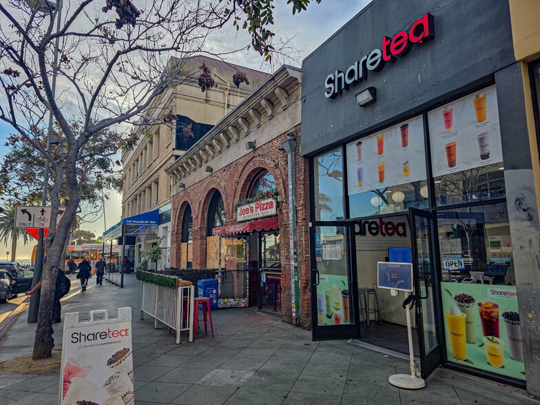 More Photos Of 101-117 Broadway, Santa Monica Storefront Retail Residential For Lease