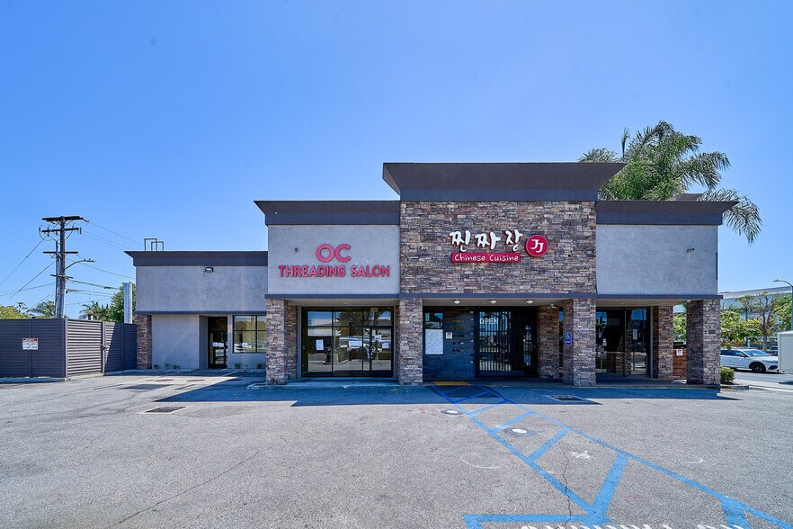 More Photos Of 6242 Beach Blvd, Buena Park Fast Food For Lease