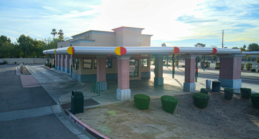 Primary Photo Of 689 N Arizona Ave, Gilbert Fast Food For Sale