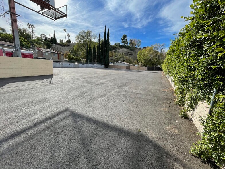 More Photos Of 9041 Topanga Canyon Blvd, Canoga Park Land For Lease