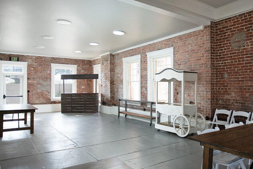 More Photos Of 479 B St, Biggs Storefront Retail Office For Sale