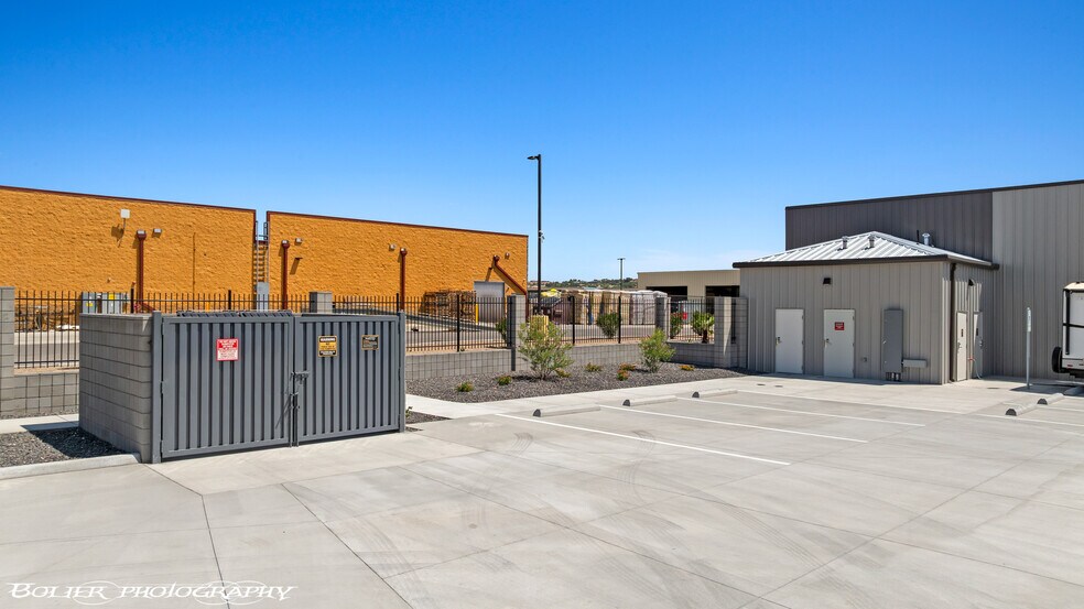 More Photos Of 1300 Pioneer Blvd, Mesquite Self Storage For Sale