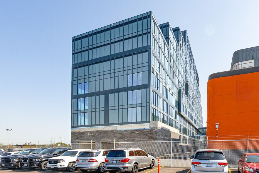 More Photos Of 600 Dixon Rd, Toronto Office For Sale