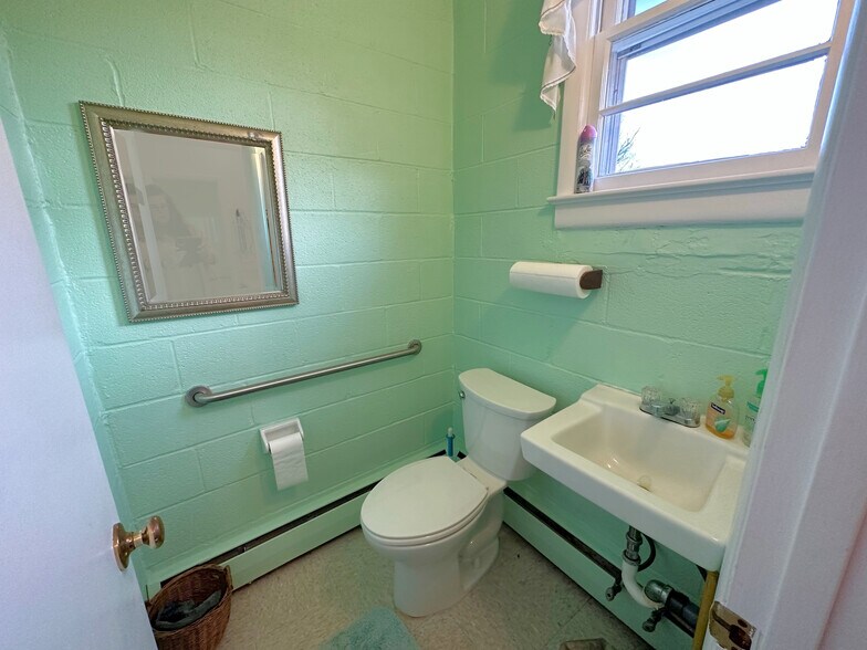 More Photos Of 26121 Frederick Rd, Clarksburg Specialty For Sale