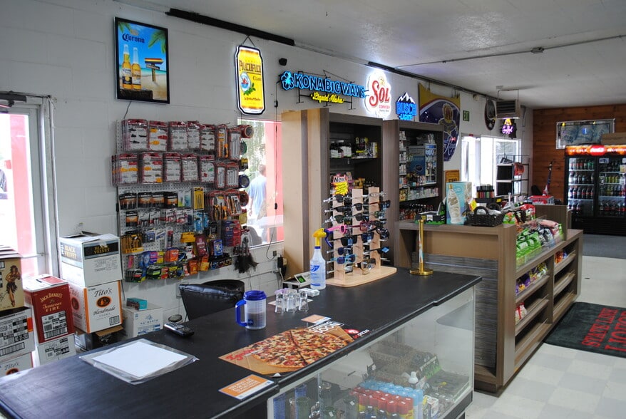 More Photos Of 810 HWY 93, Jackpot Convenience Store For Sale