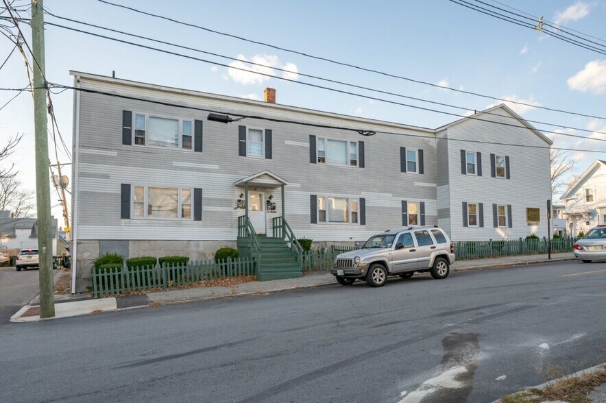 More Photos Of 395 Lake Ave, Manchester Apartments For Sale