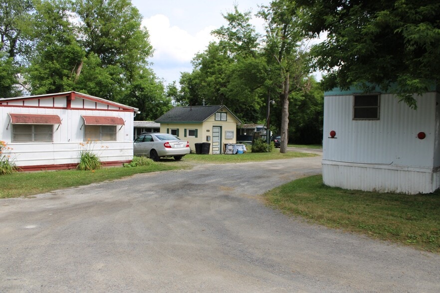 More Photos Of 3554 Watkins Rd, Horseheads Manufactured Housing Mobile Home Park For Sale