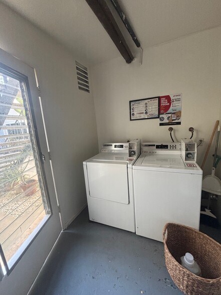 More Photos Of 4300 Tujunga Ave, Studio City Apartments For Sale