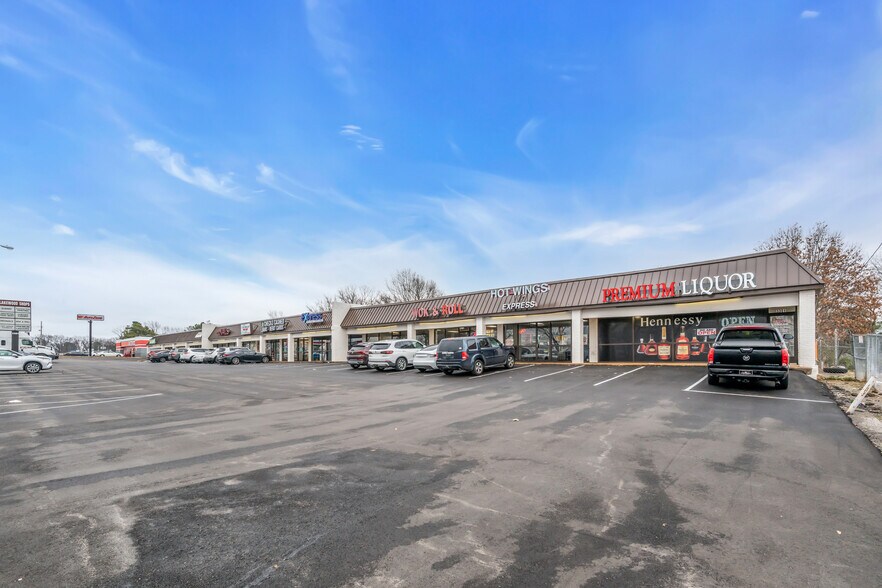 More Photos Of 3301-3335 Winchester Rd, Memphis Unknown For Lease