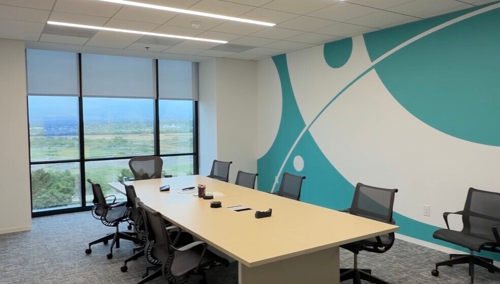 More Photos Of 19900 MacArthur Blvd, Irvine Loft Creative Space For Lease