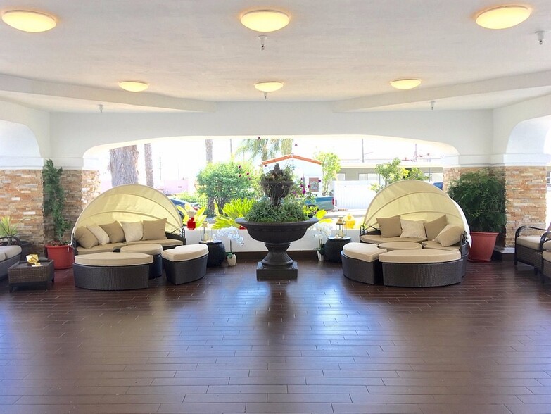 More Photos Of 111 Avenida de la Estrella, San Clemente Hotel For Sale