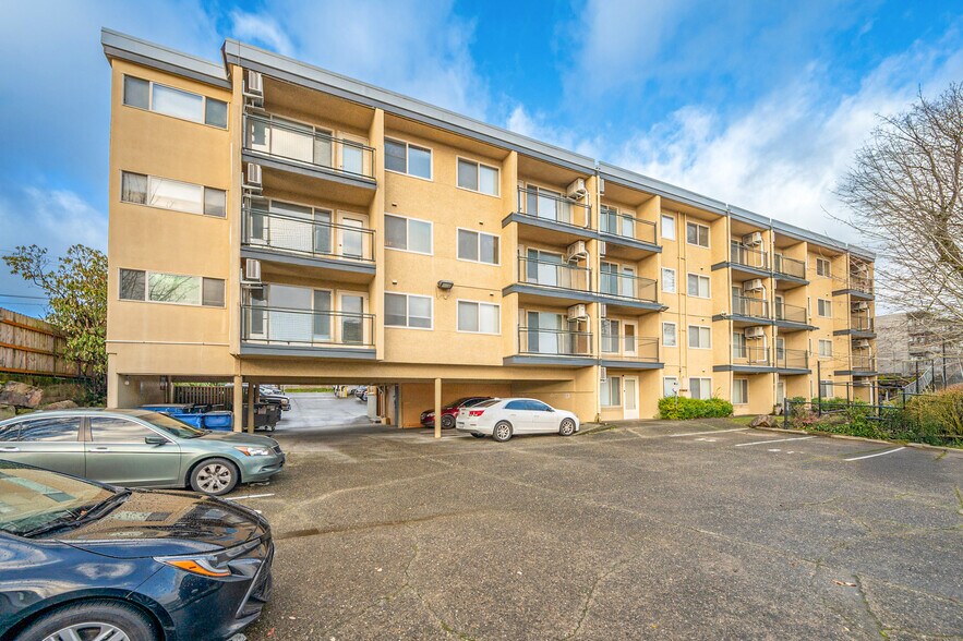 More Photos Of 8708 Rainier Ave S, Seattle Apartments For Sale