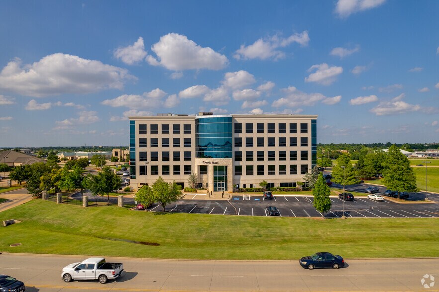 More Photos Of 10900 Hefner Pointe Dr, Oklahoma City Medical For Lease