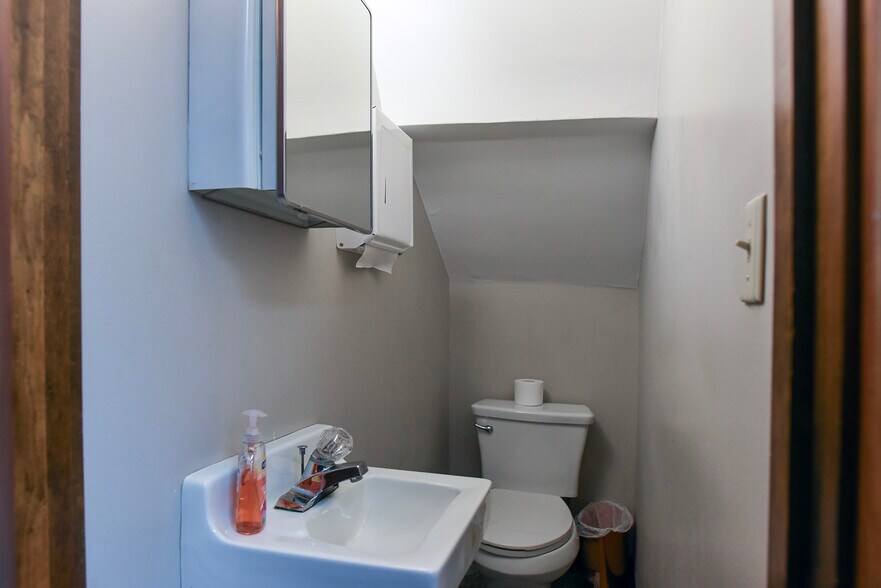 More Photos Of 29 W Franklin St, Hagerstown Apartments For Sale